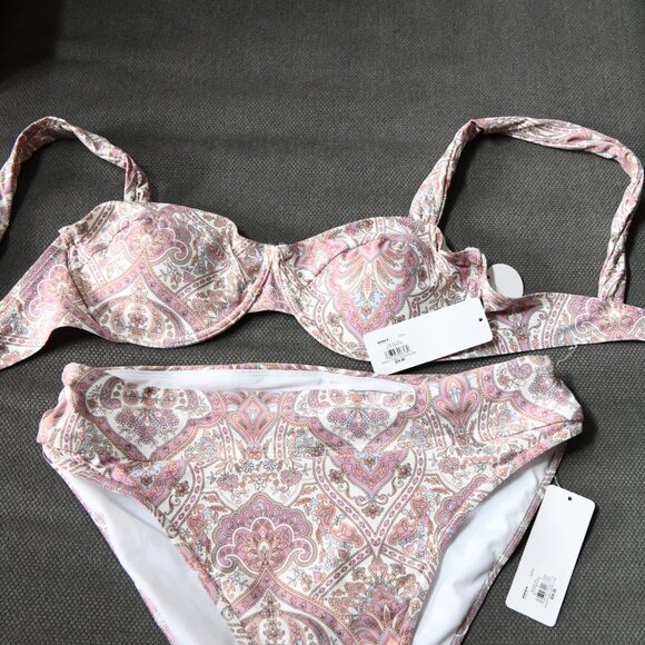 Swim Suit Bikini - Picture 2 of 4